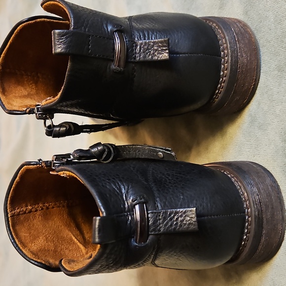 Franco Sarto Hyla Bootie in Black Leather - Picture 4 of 9